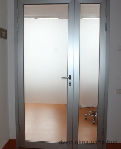 Алюмінієві двері та вікна &mdash; 